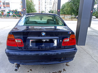 BMW 3 Series foto 4