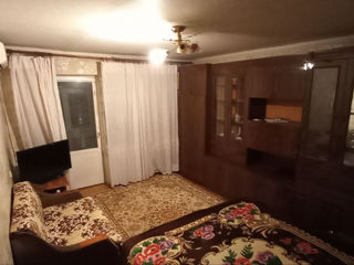 Apartament cu 1 cameră, 40 m², Centru, Chișinău