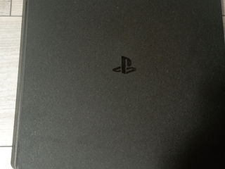 Vând play station 4 slim