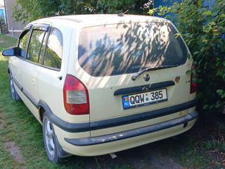 Opel Zafira foto 3