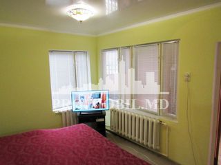 Casa cu 1 nivel, 148 mp, Stare locativă bună, sect. Centru! foto 6