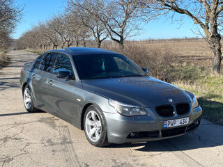 BMW 5 Series foto 2