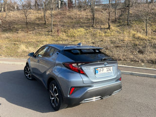 Toyota C-HR foto 3