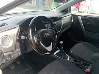 Toyota Auris foto 5