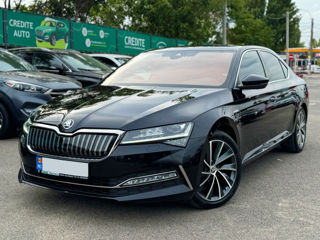 Skoda Superb foto 1