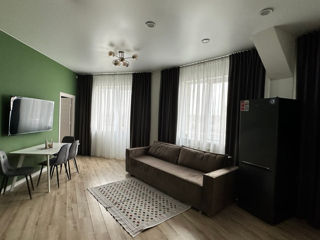 Apartament cu 2 camere, 77 m², Poșta Veche, Chișinău foto 2