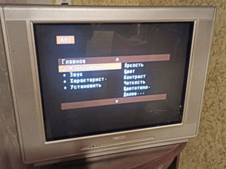 родам телевизор Philips 29PT5221/60, с пультом, диагональ 70 см.   Полностью рабочий с пультом.  Раз
