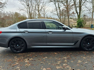 BMW 5 Series foto 3