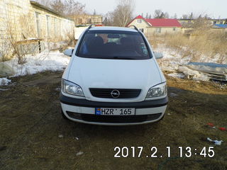 Opel Zafira foto 4