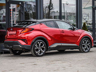 Toyota C-HR foto 2