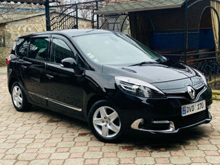 Renault Grand Scenic foto 3