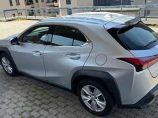 Lexus UX foto 5