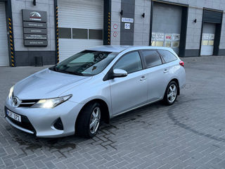 Toyota Auris foto 2