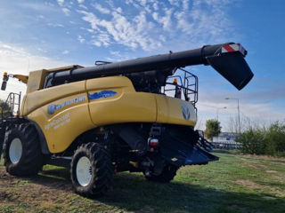 New Holland CR 8.90 din 2019 foto 4