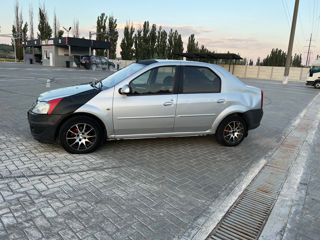 Dacia Logan foto 6