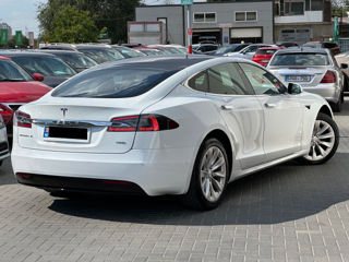 Tesla Model S foto 3