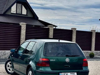 Volkswagen Golf foto 2