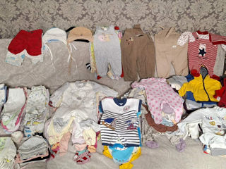 Eliberez garderoba bebelușului, vând haine foto 1