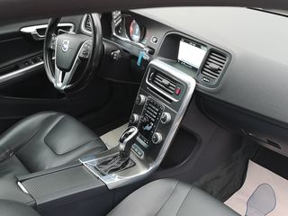 Volvo V60 foto 9