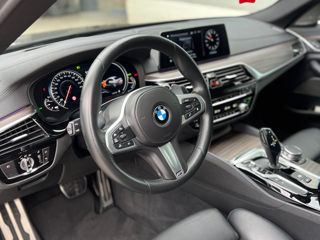 BMW 5 Series foto 5