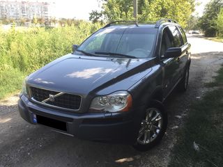 Volvo XC90 foto 1