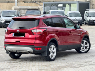 Ford Kuga foto 4