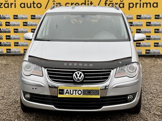 Volkswagen Touran foto 3