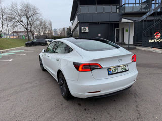 Tesla Model 3 foto 5