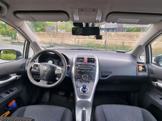Toyota Auris фото 9