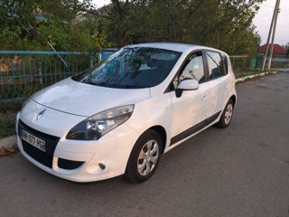 Renault Scenic foto 2