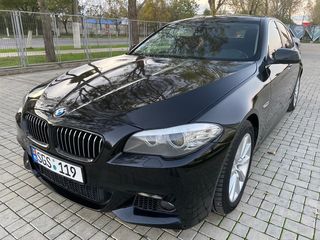 BMW 5 Series foto 3