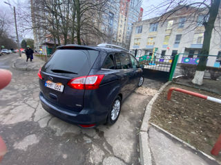 Ford Grand C-MAX foto 4