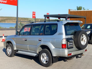 Toyota Land Cruiser Prado foto 3