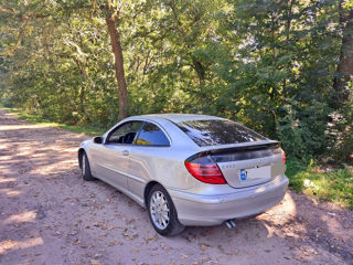 Mercedes C-Class Coupe foto 6