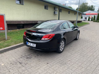 Opel Insignia foto 2