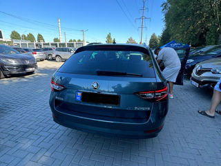 Skoda Superb foto 8