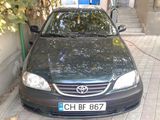 Toyota Avensis foto 1