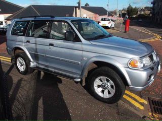 Mitsubishi Pajero Sport foto 3