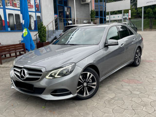 Mercedes E-Class foto 1