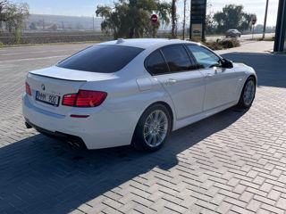 BMW 5 Series foto 10