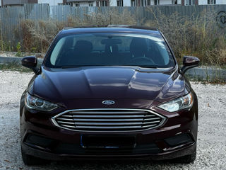 Ford Fusion foto 2