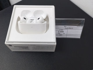 Air pods Pro 2.  2490 lei
