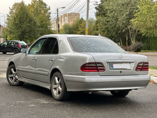 Mercedes E-Class foto 5