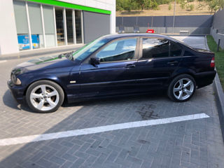 BMW 3 Series foto 2