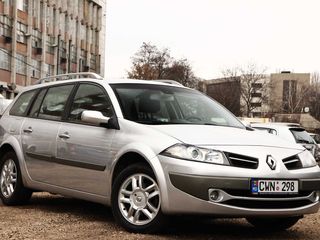 Renault Megane foto 2