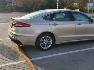 Ford Fusion foto 3