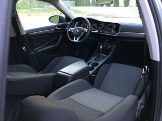 Volkswagen Jetta foto 5