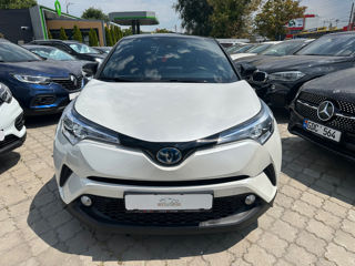 Toyota C-HR foto 2