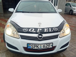 Opel Astra foto 8