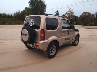 Suzuki Jimny foto 5